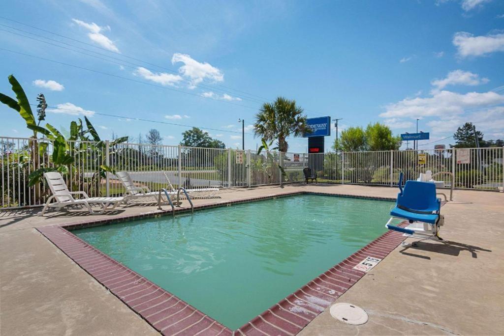 Rodeway Inn & Suites Winnfield Dış mekan fotoğraf